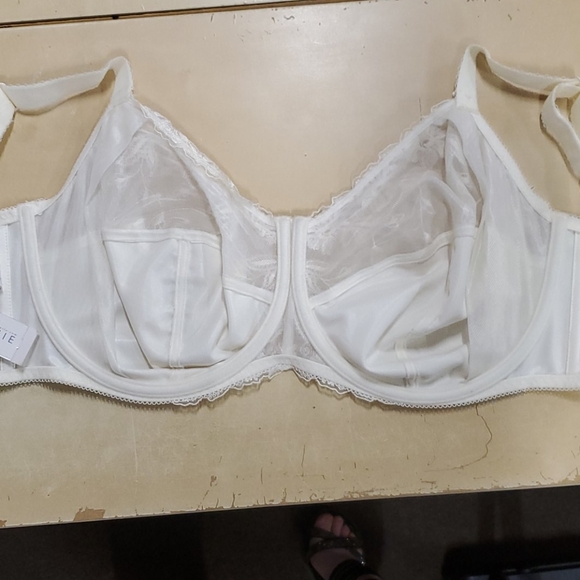 Ivory lace soft cup - Picture 2 of 2